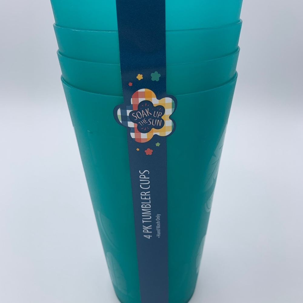 Plastic Cups - Picture 3 of 4